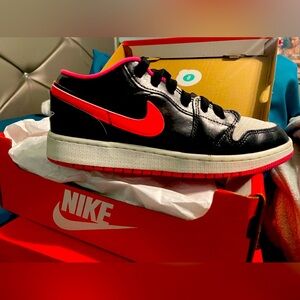 Retro 1 low size 5.5 youth